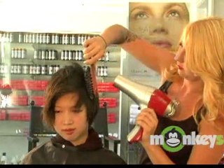 Emo Hairstyles - Blow Dry Style for Women