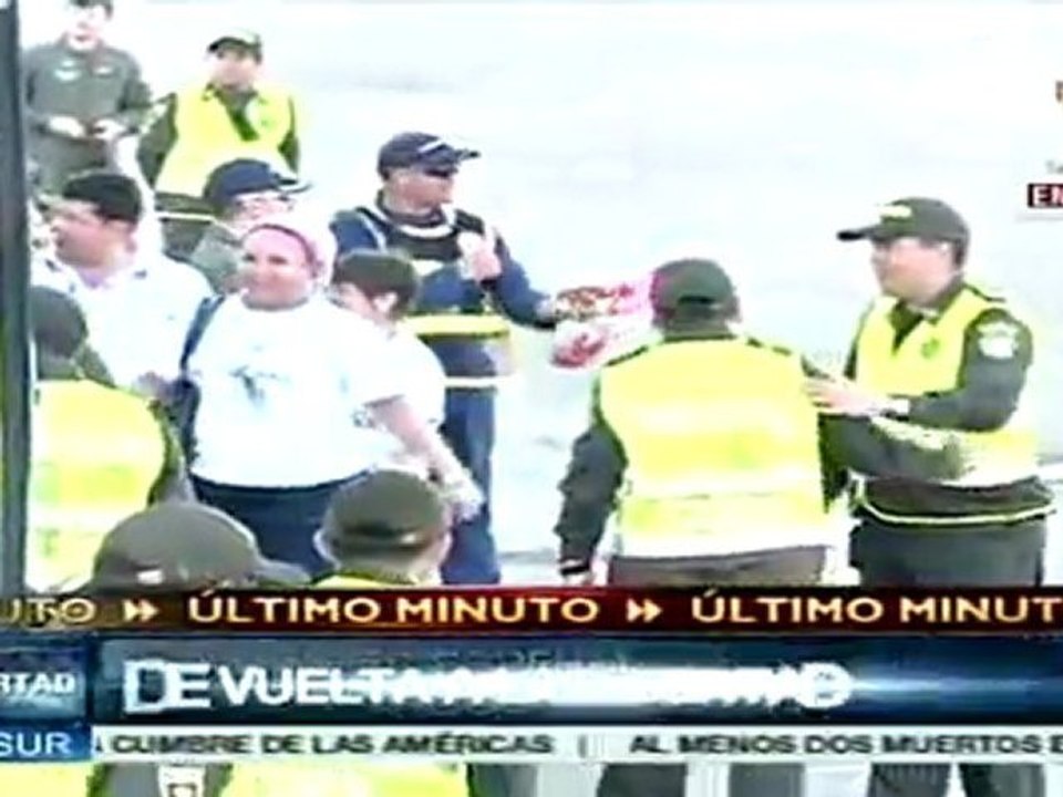 Helicóptero con 10 liberados aterriza en Villavicencio