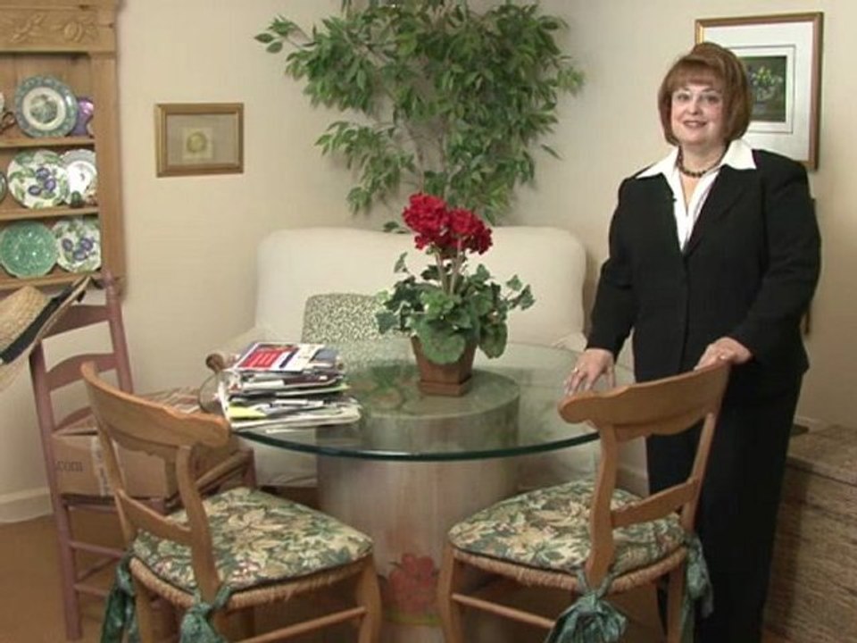 Feng Shui Attracting Wealth Tips - Dining Room