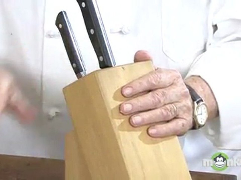 How to Store Kitchen Knives