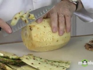 How To Peel A Pineapple
