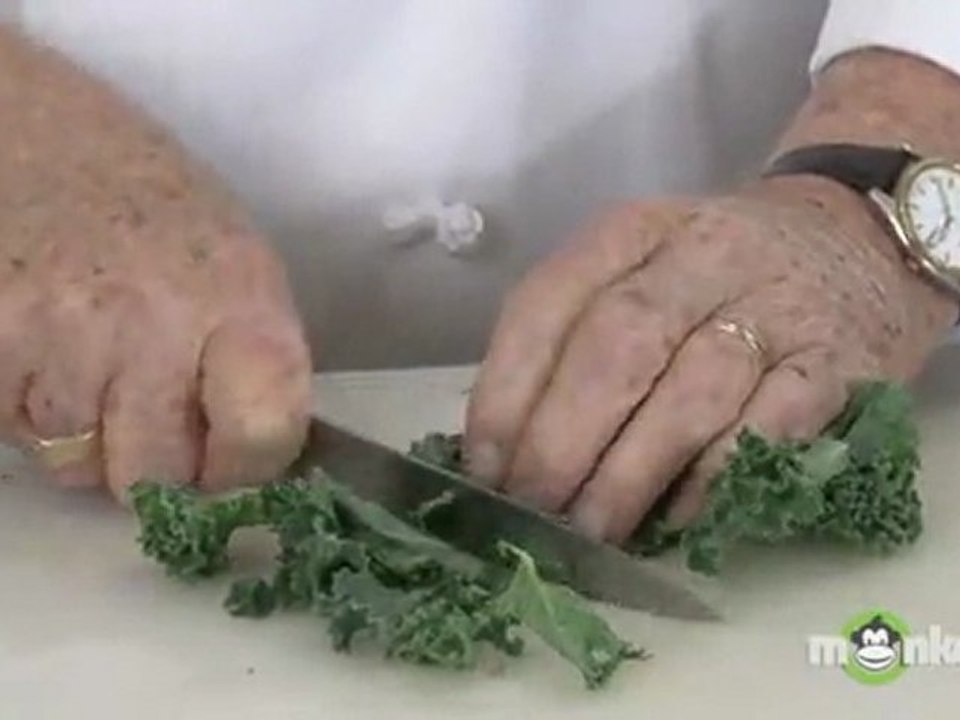 How To Slice Kale