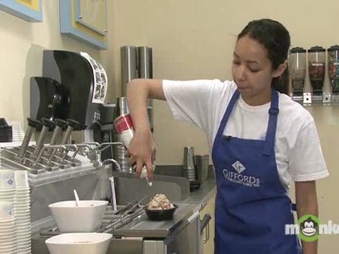 Ice Cream Sundaes - The Swiss Top Sundae