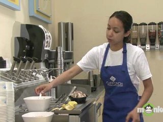 Ice Cream Sundaes - How to Make a Banana Split