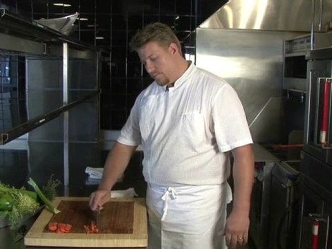 Kitchen Knife Skills - Dice a Carrot
