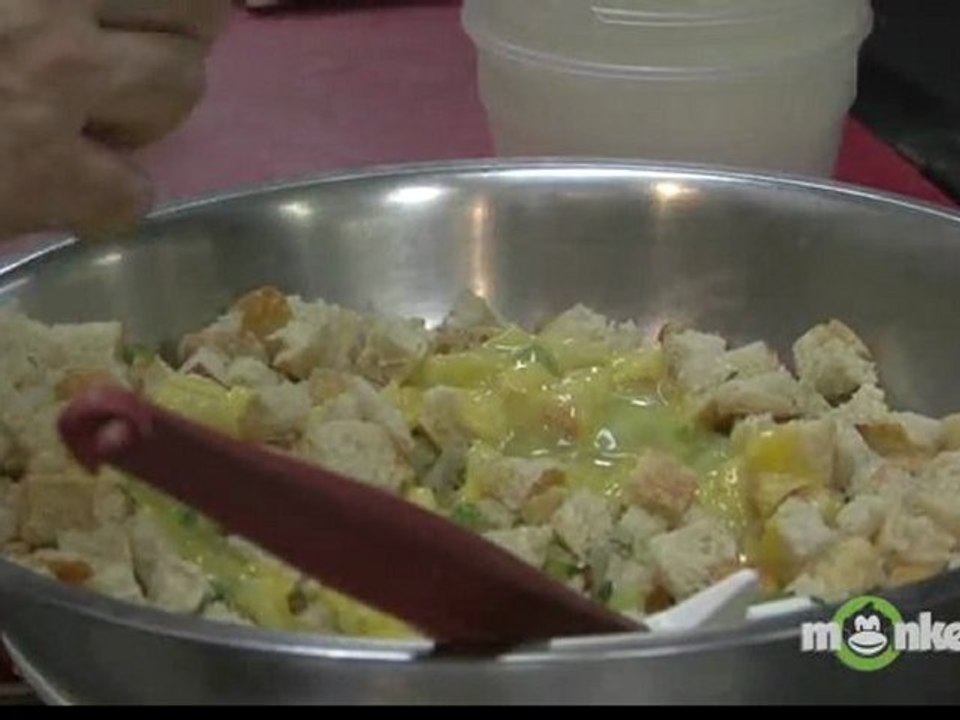 Thanksgiving Dinner - How to Make Stuffing