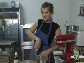 Adding Chocolate to your Icing