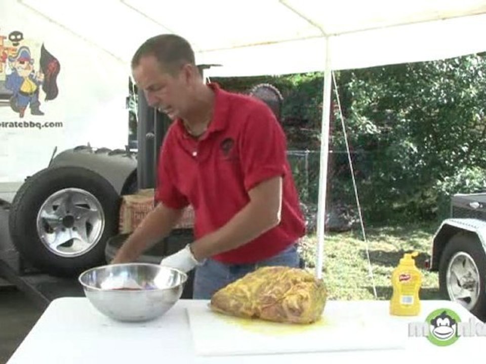 Carolina BBQ - Preparing Pulled Pork