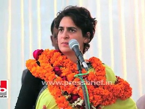 Priyanka Gandhi Vadra in Unchahar, Raebareli urges people to support Congress