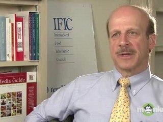 What are symptoms of food allergy? Food intolerance?