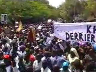 Sénégal: Wade quitte le palais présidentiel, entre ovations et huées