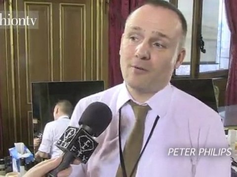 Dries Van Noten Backstage Fall 2012 at Paris FW | FashionTV