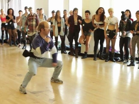 Nathan Barnatt passe une audition pour Kimberly Cole