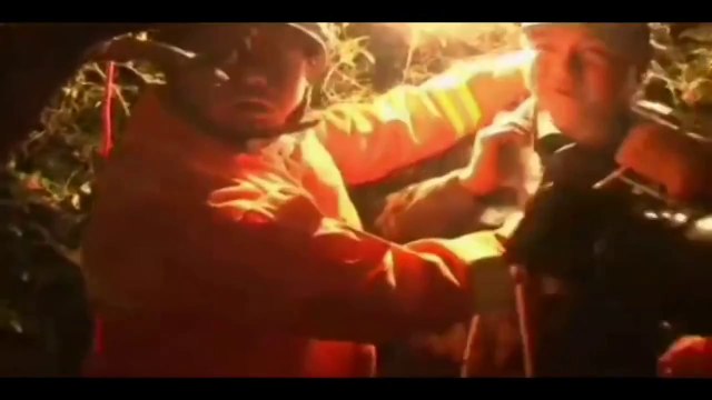 Cina - Bimbo di 2 anni intrappolato a 12 metri sotto terra, salvo (02.04.12)