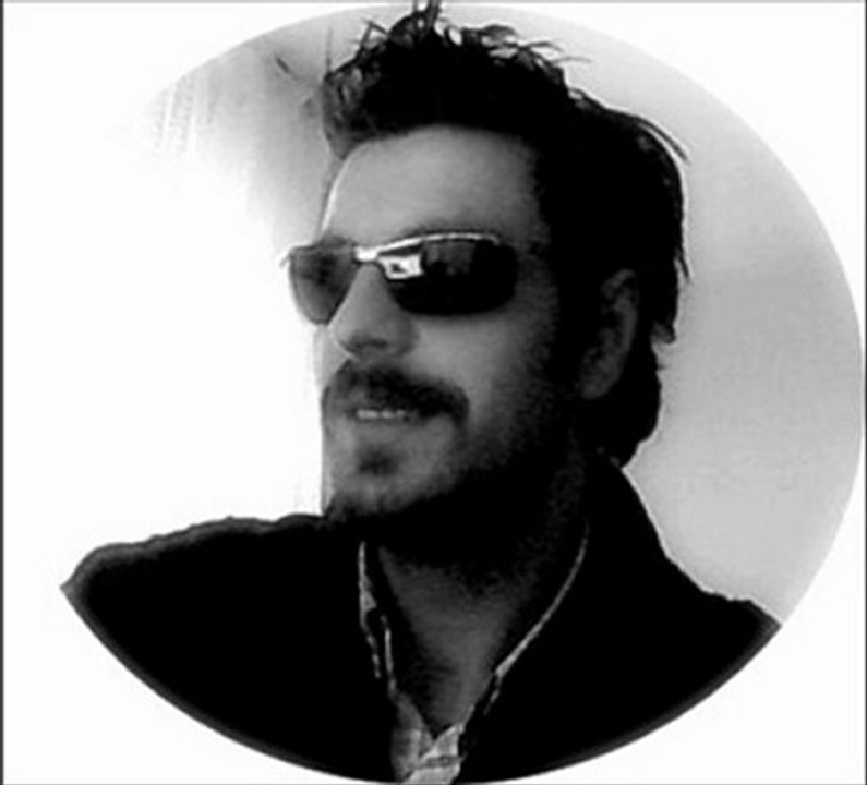 DJERDİNÇ & DEMET AKALIN DELİYİM BEN CLUP RE-MİX SARIYER İSTANBUL