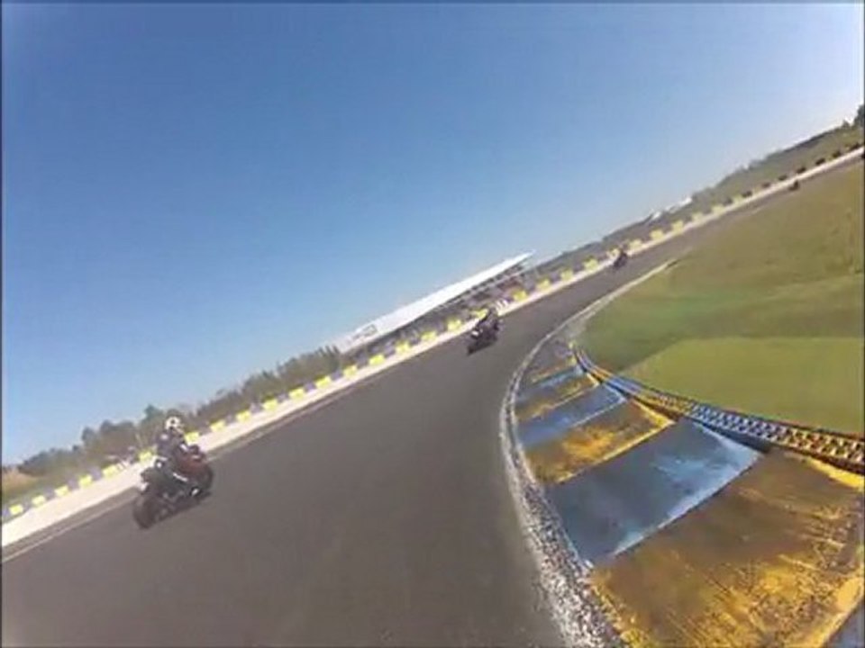 circuit bugatti le Mans 2 Avril 2012 600 cbr f 98 2eme partie