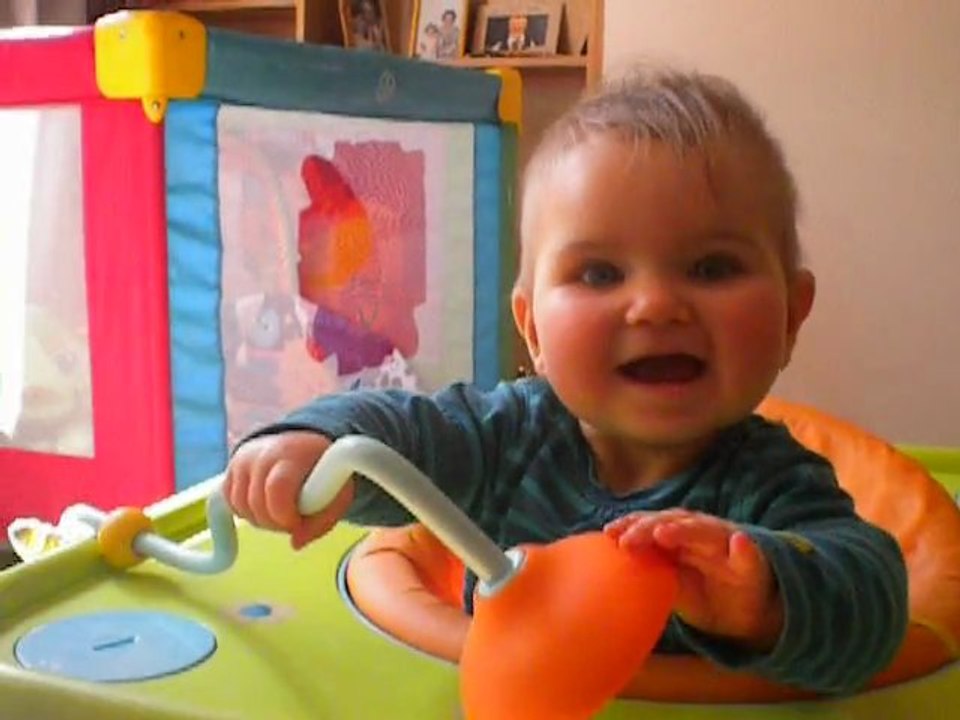 26/03/2012 - Estelle super belle