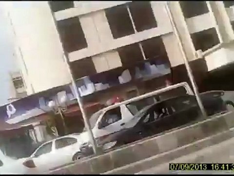 فري برس حلب جامعة حلب اطلاق رصاص من سيارة اسعاف هااااام 3 4 2012