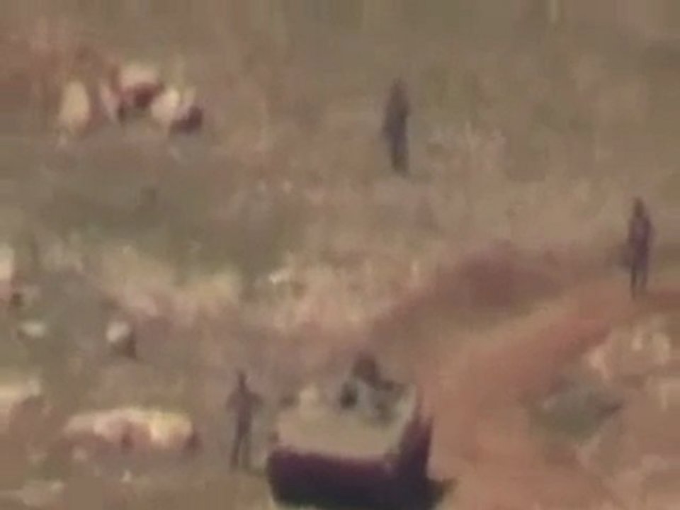 فري برس   ريف دمشق إطلاق رصاص كثيف زبداني 3 4 2012 ج2