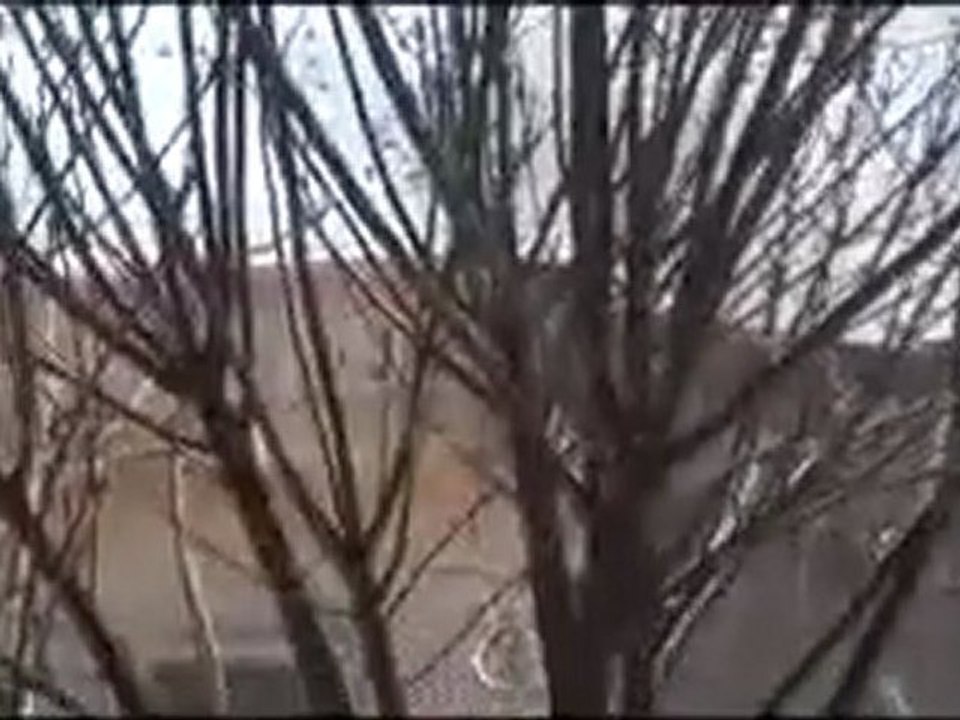 فري برس   حمص   حي الربيع العربي قصف عنيف على الحي ومحاولات 2 4 2012