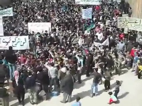 فري برس تل رفعت حاشدة لدعم لواء احرار الشمال 29 3 2012 جـــ 1