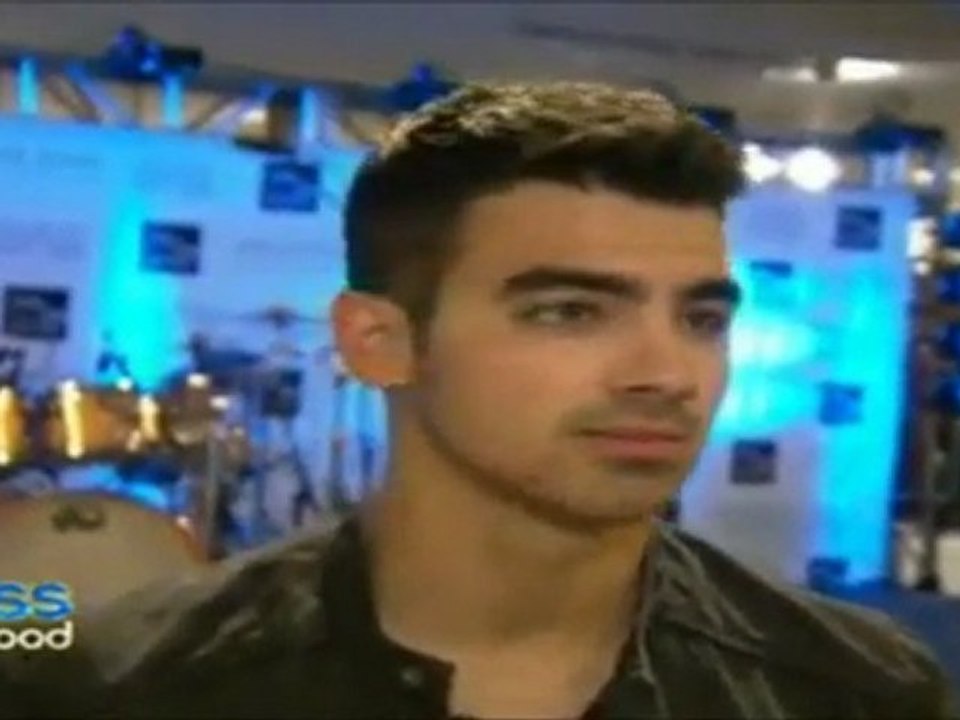 Joe Jonas Interview on Access Hollywood