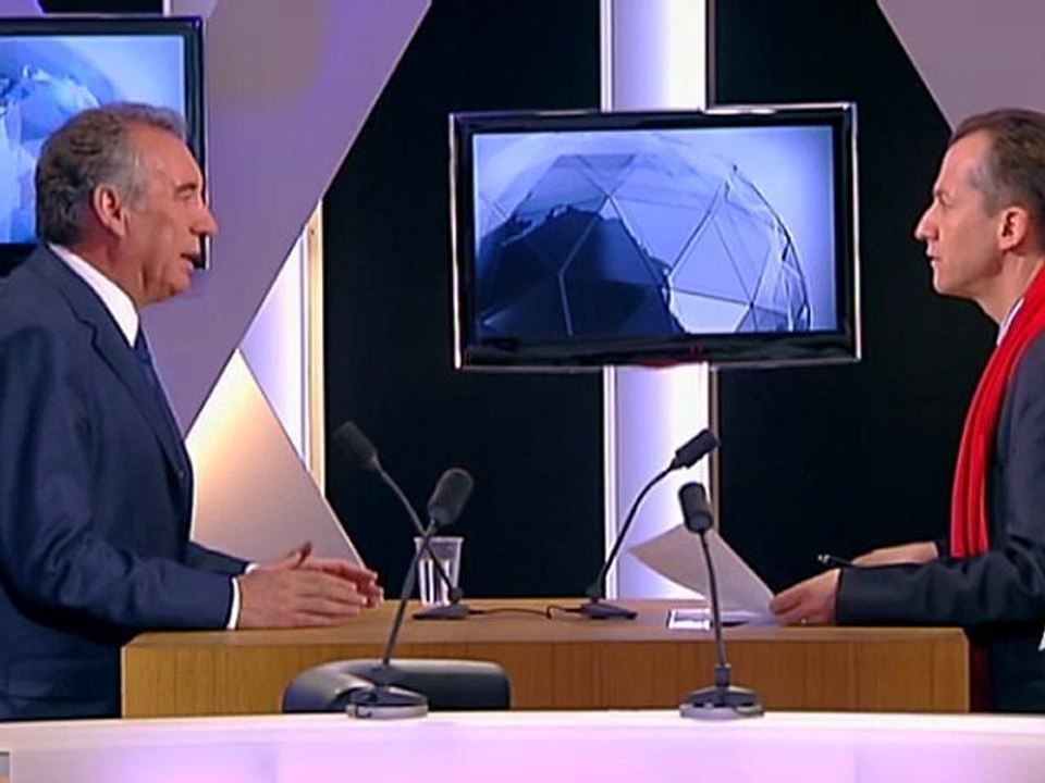 François Bayrou, invité de Christophe Barbier sur iTélé - 040412