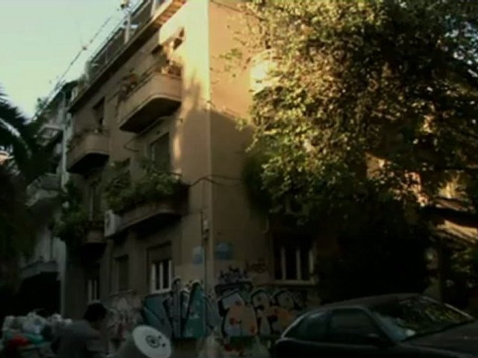 Μικροπολεις: Εξαρχεια Οι Τοιχοι