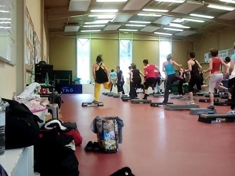 Cours de step en longueur, mardi 03 avril, BAYEUX FITNESS FORME, AGNES LOUER, 14400 BAYEUX