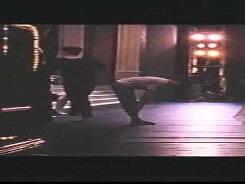 TOUT PRES DES ETOILES - Bande-annonce VF