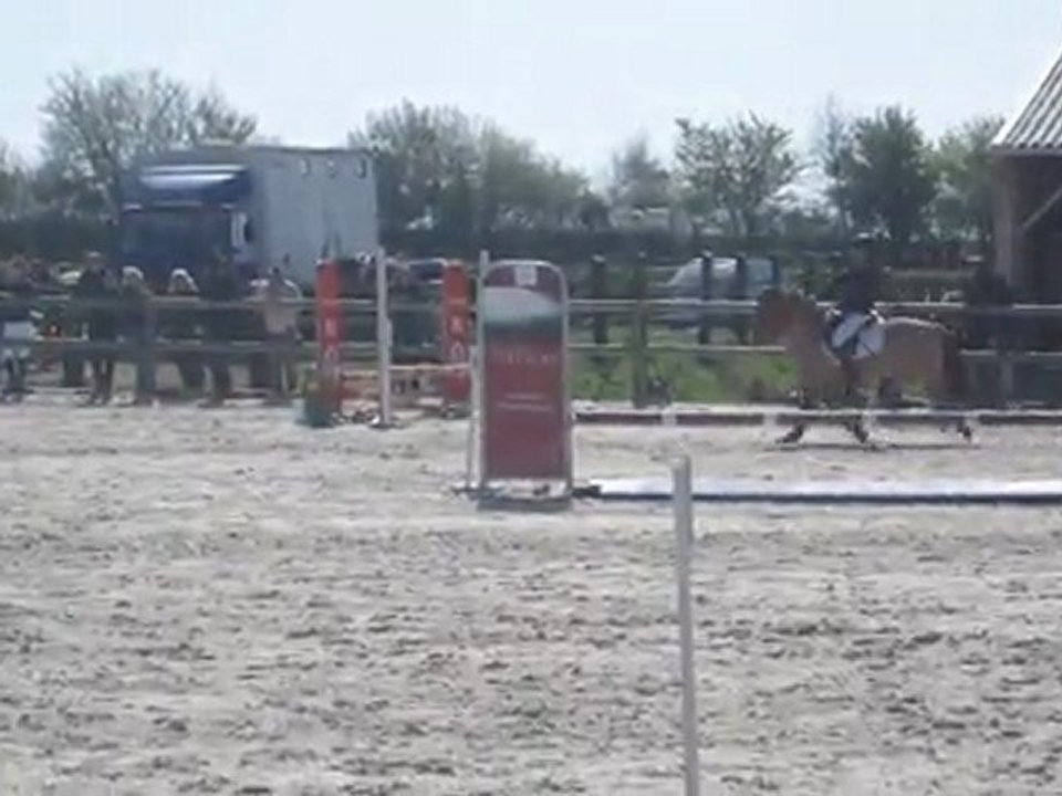 CSO Fleury-sur-orne Poney 5 Jeanne et Flocon  01-04-12