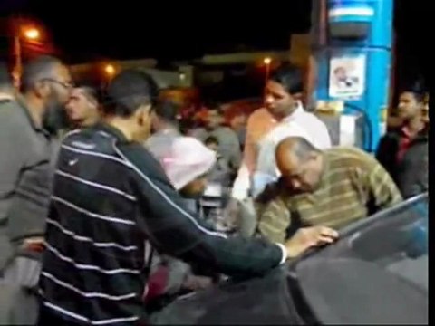 استمرار أ زمة نقص المواد البترولية وخاصة البنزين 90 فى الوادى الجديد