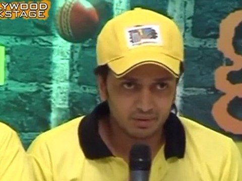 'Kya Super Cool Hain Hum' FIRST TRAILER OUT