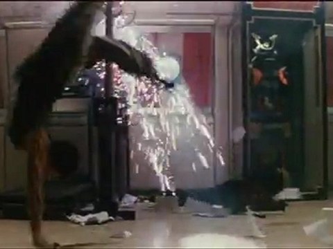 MEURS UN AUTRE JOUR - Bande-annonce2 VF