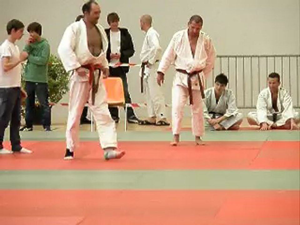 combat 1  gilles taillard départ ceinture de couleur 08-04-12