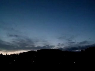 Déplacement des nuages en time-laps au levé du jour