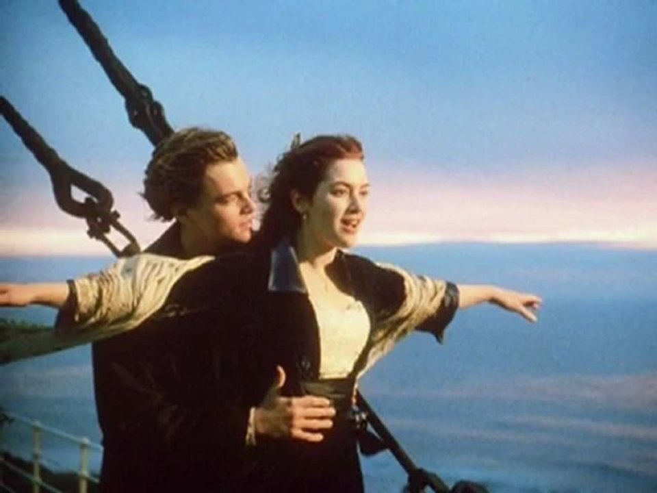 Ayna Seni Çok Seviyorum