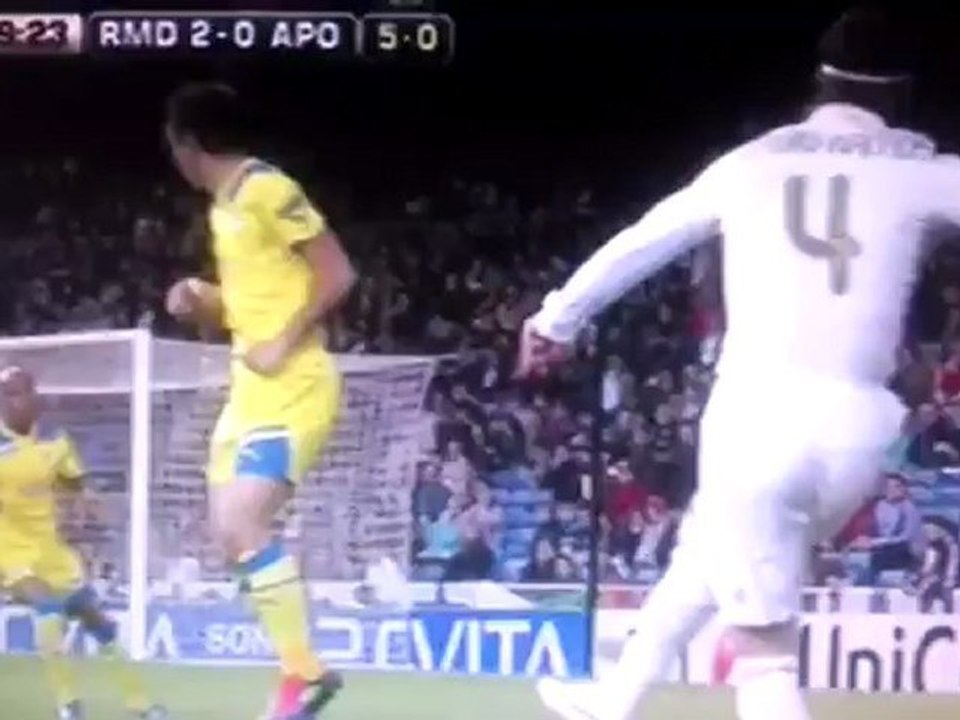 Pepe and Di Maria agrediendo
