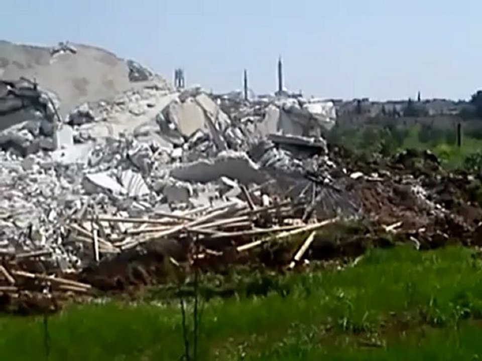 فري برس حماه المحتلة هدم المتزل في كفرنبودة في ريف حماة 04 04 2012