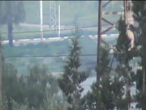 فري برس حماة اقتحام للمدينه بالدبابات 4 4 2012