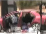 فري برس حمص جورة الشياح إستهداف سيارة مدنية 4 4 2012