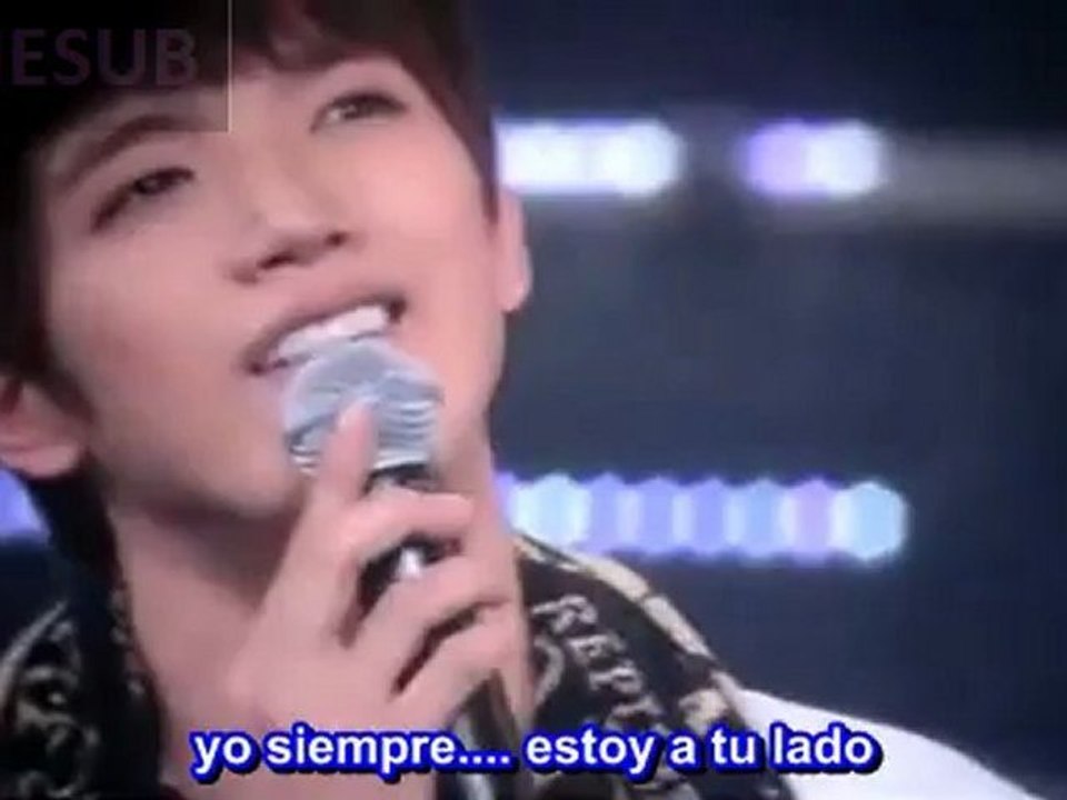 J~Hottest singing 'Hanarete Itemo (sub español)
