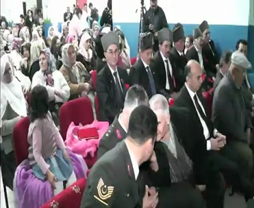 16 Mart 2012 Çanakkale Programı Devamı Türküler 1