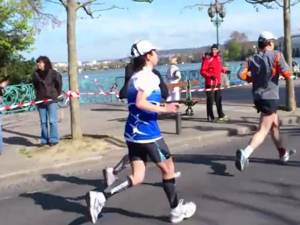 Ronde d'Enghien 2012 - passage 2 Cathy