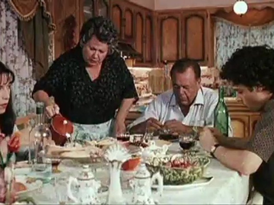 MAMBO ITALIANO - Bande-annonce VF