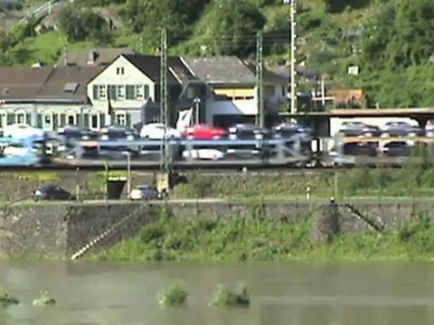 Eisenbahnen und Schiffe bei Kaub am Rhein, R4C 185, DBAG 185, 145, 2x 143