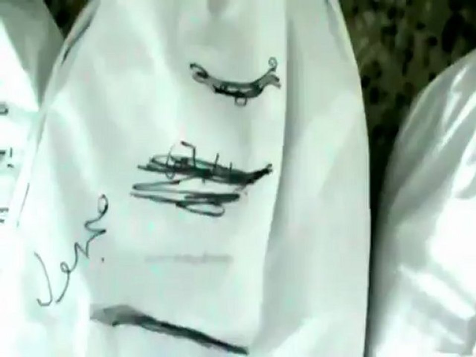 فري برس حمص  شهيد مجهول الهوية بسبب عدم وجود الرأس 4 4 2012+18