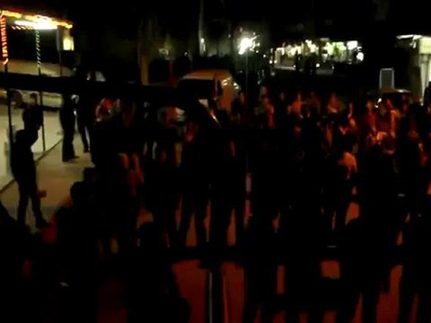 فري برس ريف دمشق زملكا مظاهرة مسائية حاشدة رغم الحصار وتواجد دبابات وعصابات الأسد في البلدة 4 4 2012 ج4