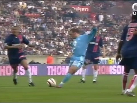 PSG 2-1 OM (2003-2004) : Le but de Batlles