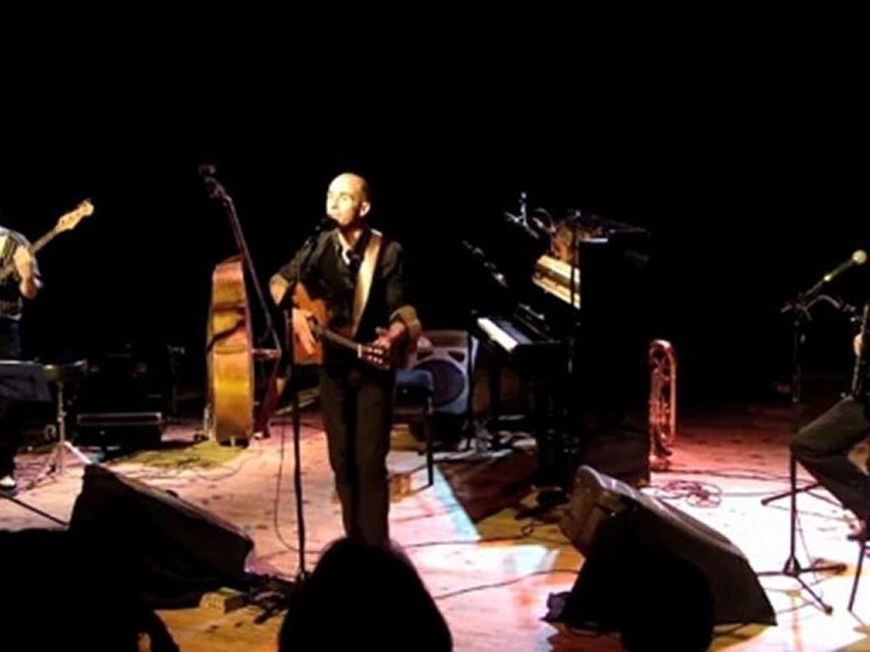 GUILAM - Extraits du Spectacle "TRACES D'ENFANCES" - 2012